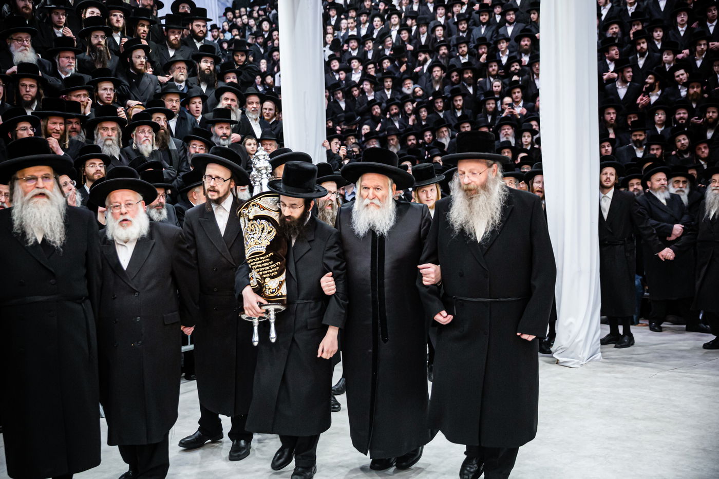 מעמד הכנסת ספר תורה לביהמ"ד באבוב באנטווערפן