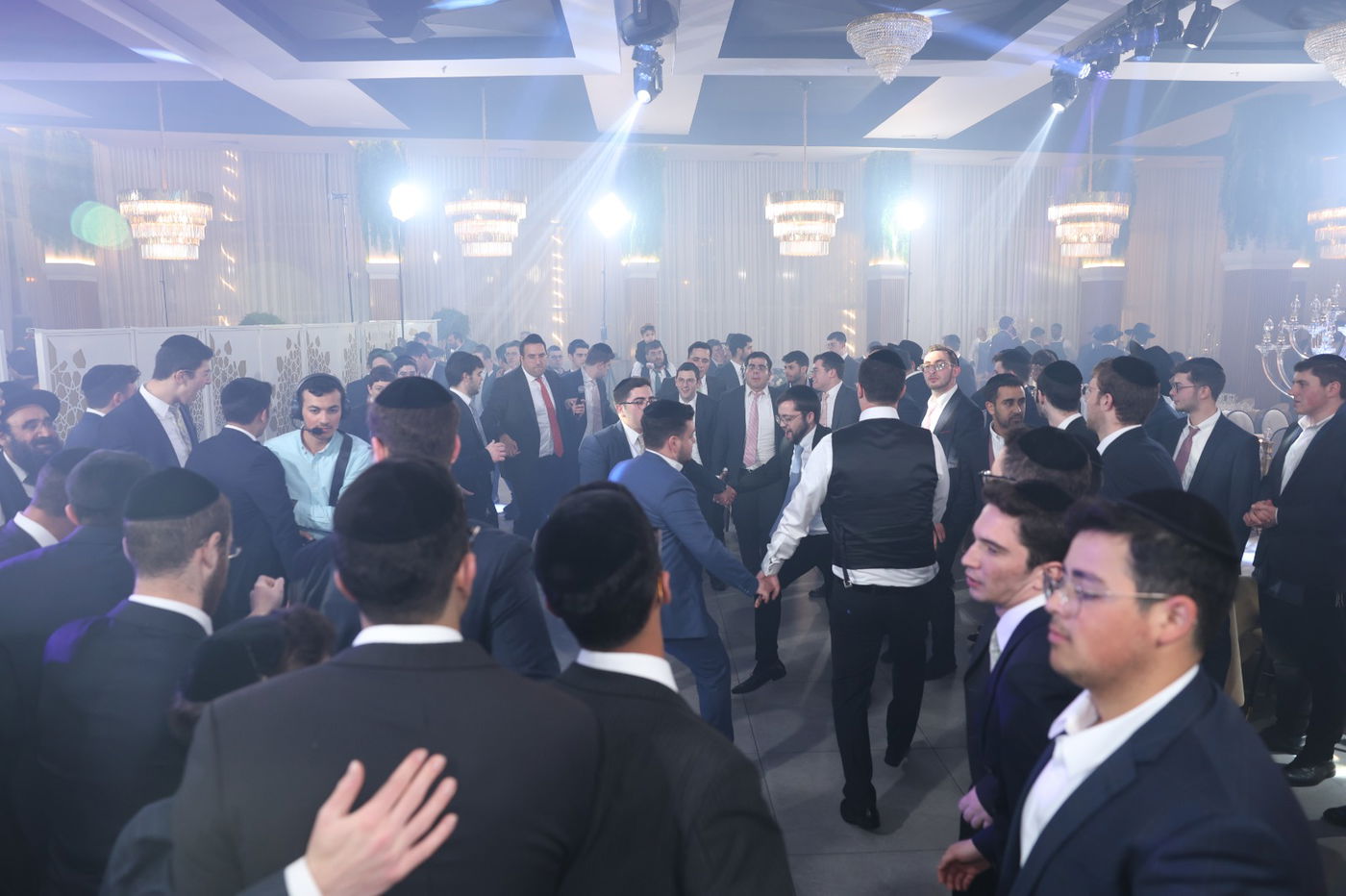 אורי טרבלסי חיתן את בתו, רבנים ואישי ציבור הגיעו לחגוג