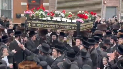 במצלמה נסתרת: כך חגג הנגיד הכנסת ספר תורה בבורו פארק