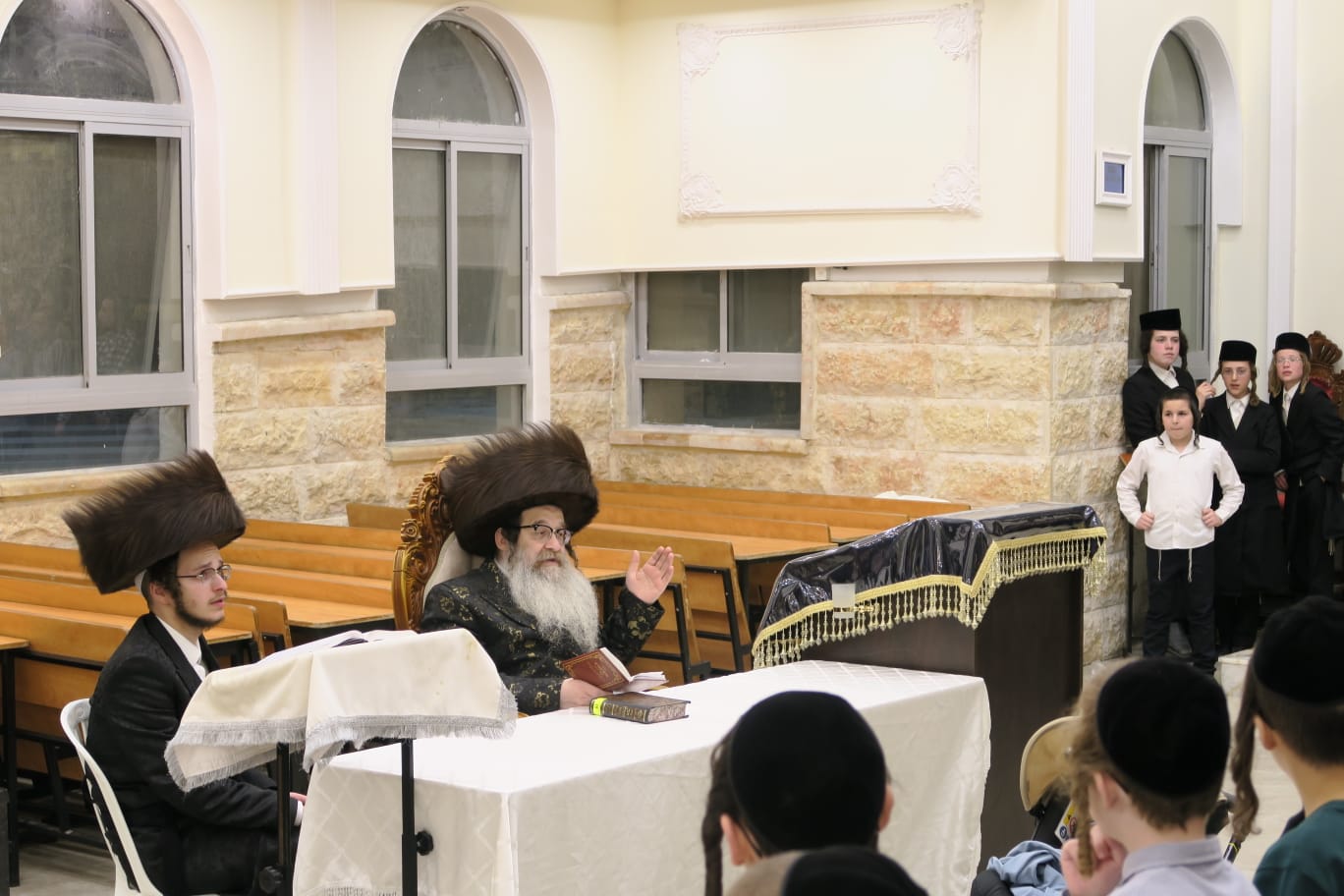 מעמד הקרישמליינען בנדבורנה אלעד - זוויעהיל