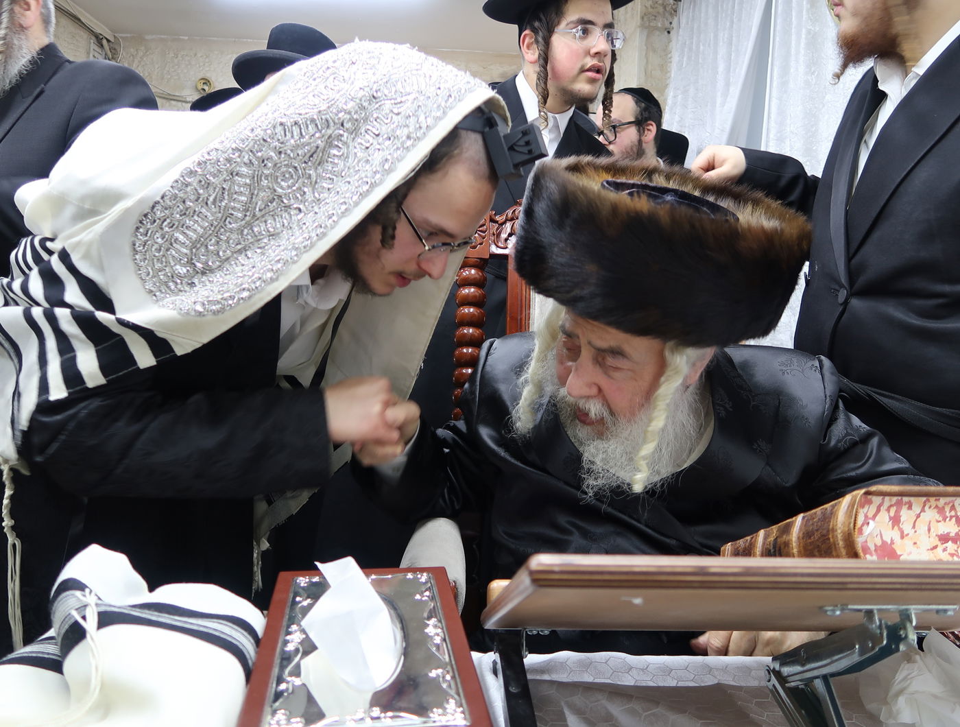 שמחת הברית בחצרות נדבורנה אלעד - זוויעהיל 