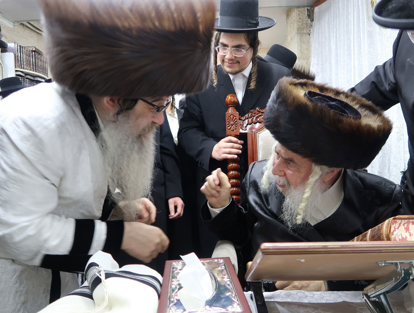 שמחת הברית בחצרות נדבורנה אלעד - זוויעהיל 