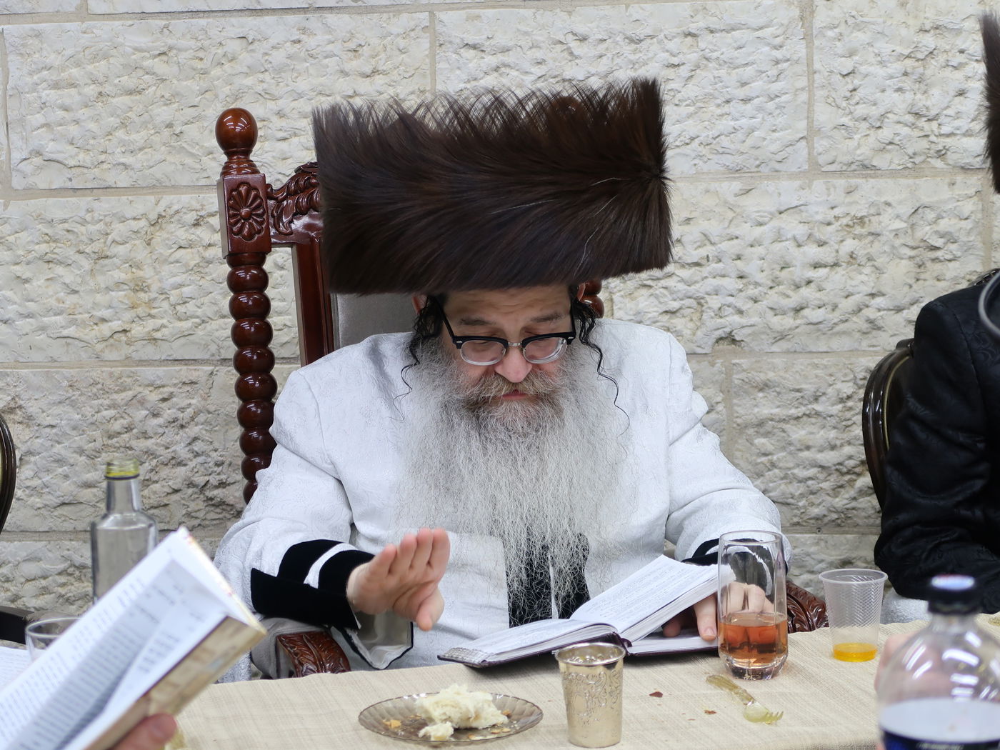 שמחת הברית בחצרות נדבורנה אלעד - זוויעהיל 