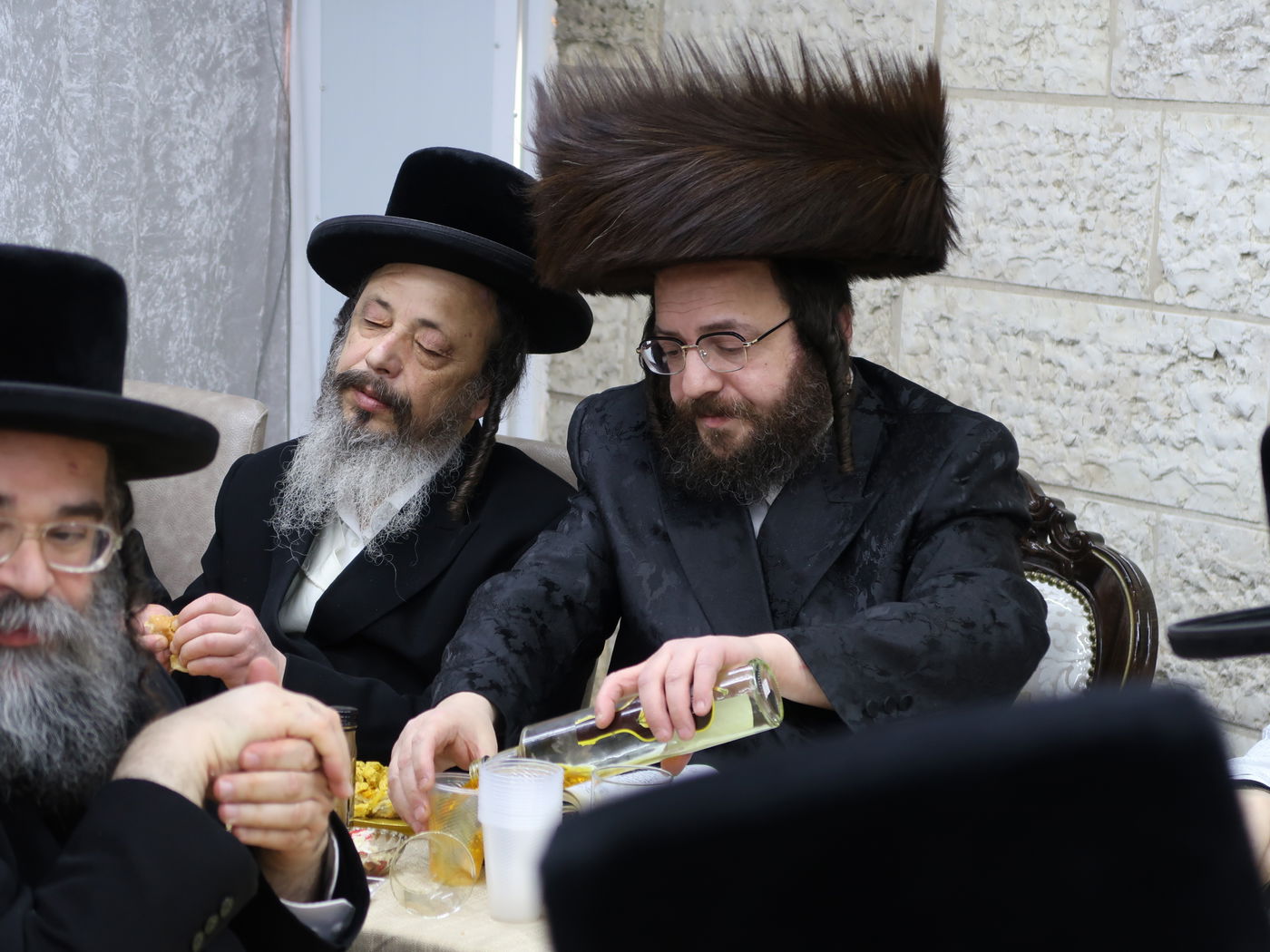 שמחת הברית בחצרות נדבורנה אלעד - זוויעהיל 