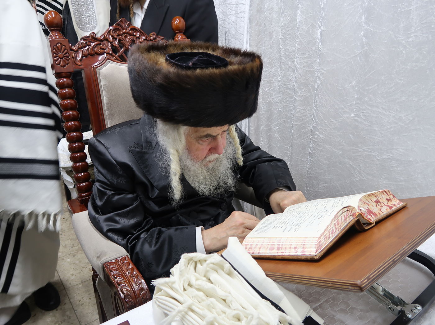 שמחת הברית בחצרות נדבורנה אלעד - זוויעהיל 