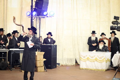 מעמד חומש סעודה בתלמוד תורה דרכי אבות צאנז בנתניה