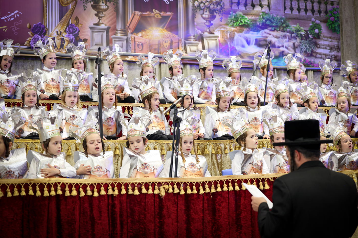 מעמד חומש סעודה בתלמוד תורה דרכי אבות צאנז בנתניה