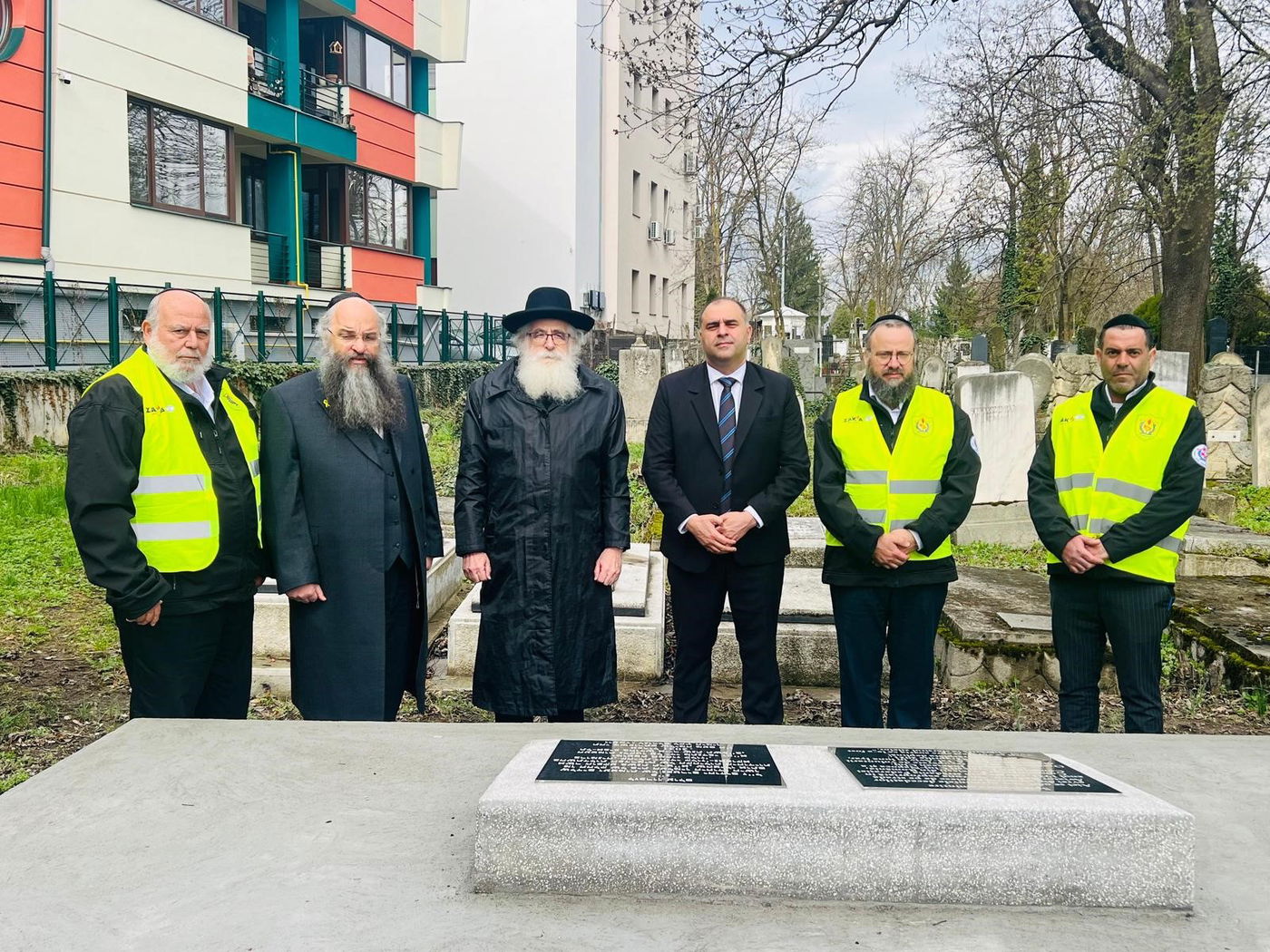 קבר אחים ברומניה