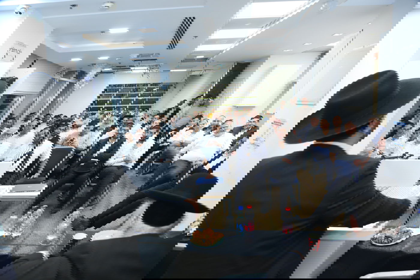 סיום מסכת מגילה בבסר 3