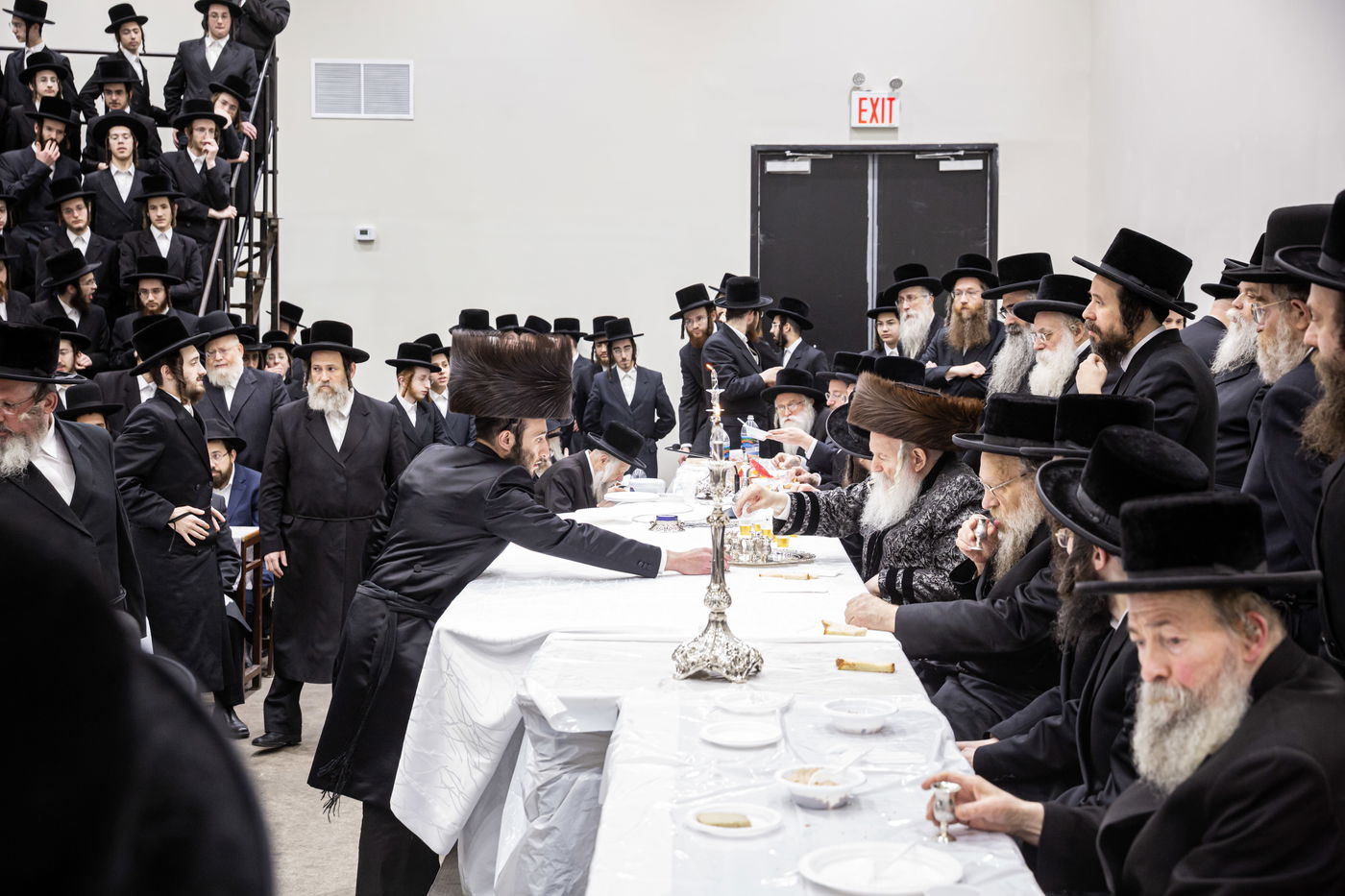 האדמו"ר מבאבוב בטיש לכבוד ר"ח ניסן