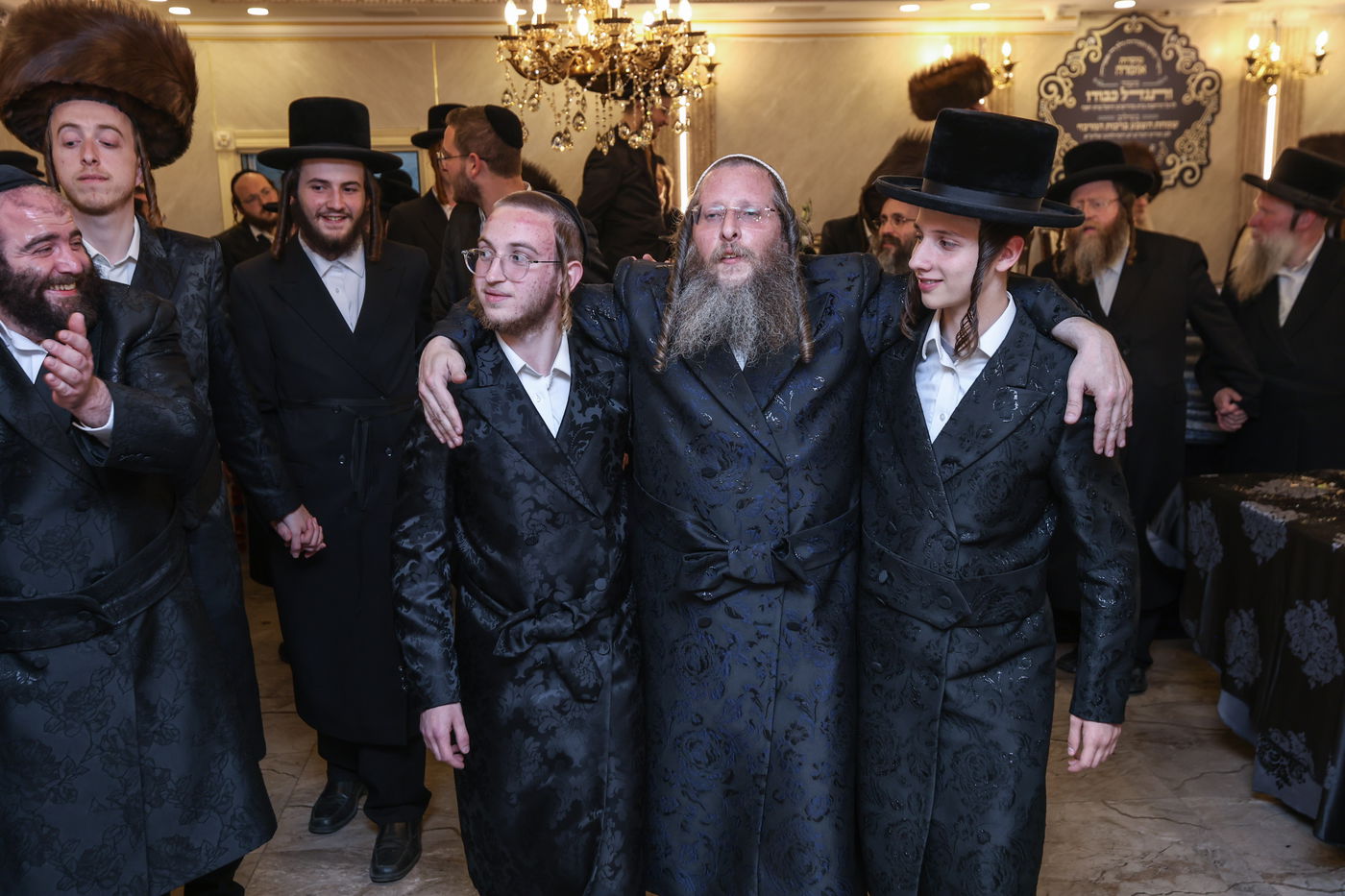 הדור הבא צריך חיבוק - בשמחת ה'שבע ברכות' השבוע