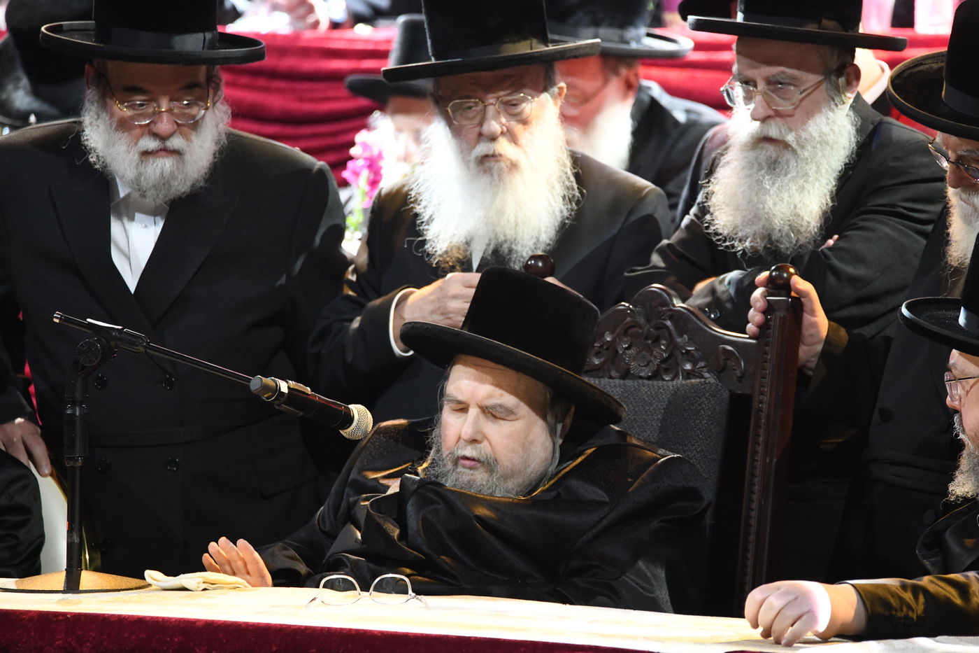 מעמד 'עשר עטרות' בחצה"ק בעלזא 