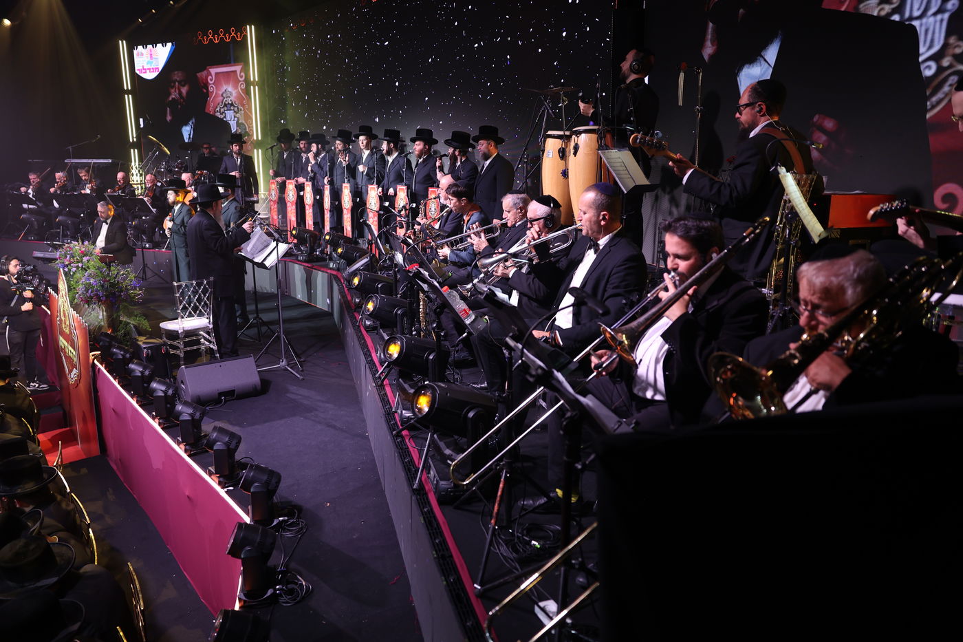 מעמד 'עשר עטרות' בחצה"ק בעלזא 