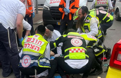 "שכב בלי הכרה": פצוע קשה בבני ברק בתאונת קורקינט
