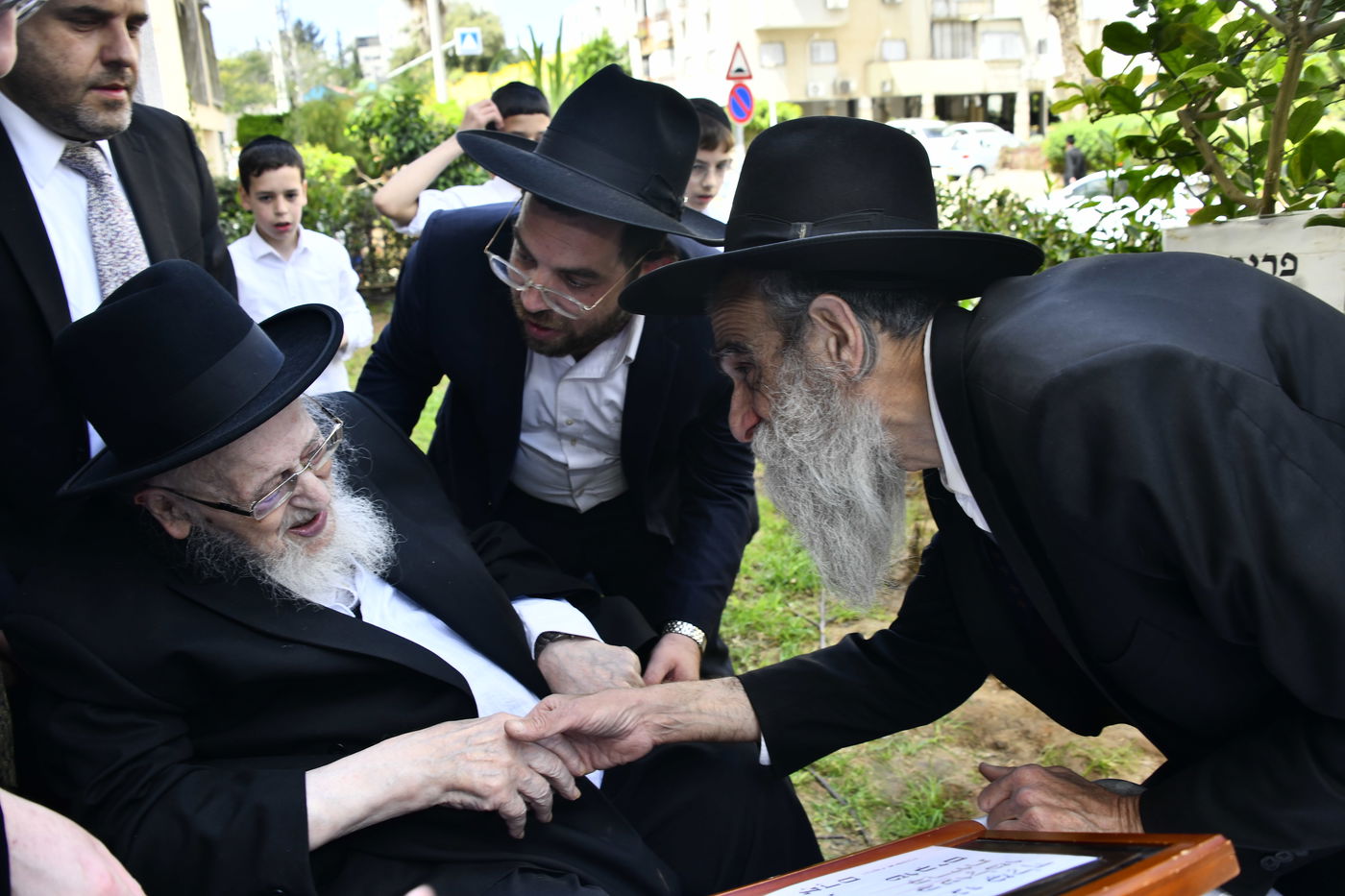 הגרמ"צ ברגמן בברכת האילנות