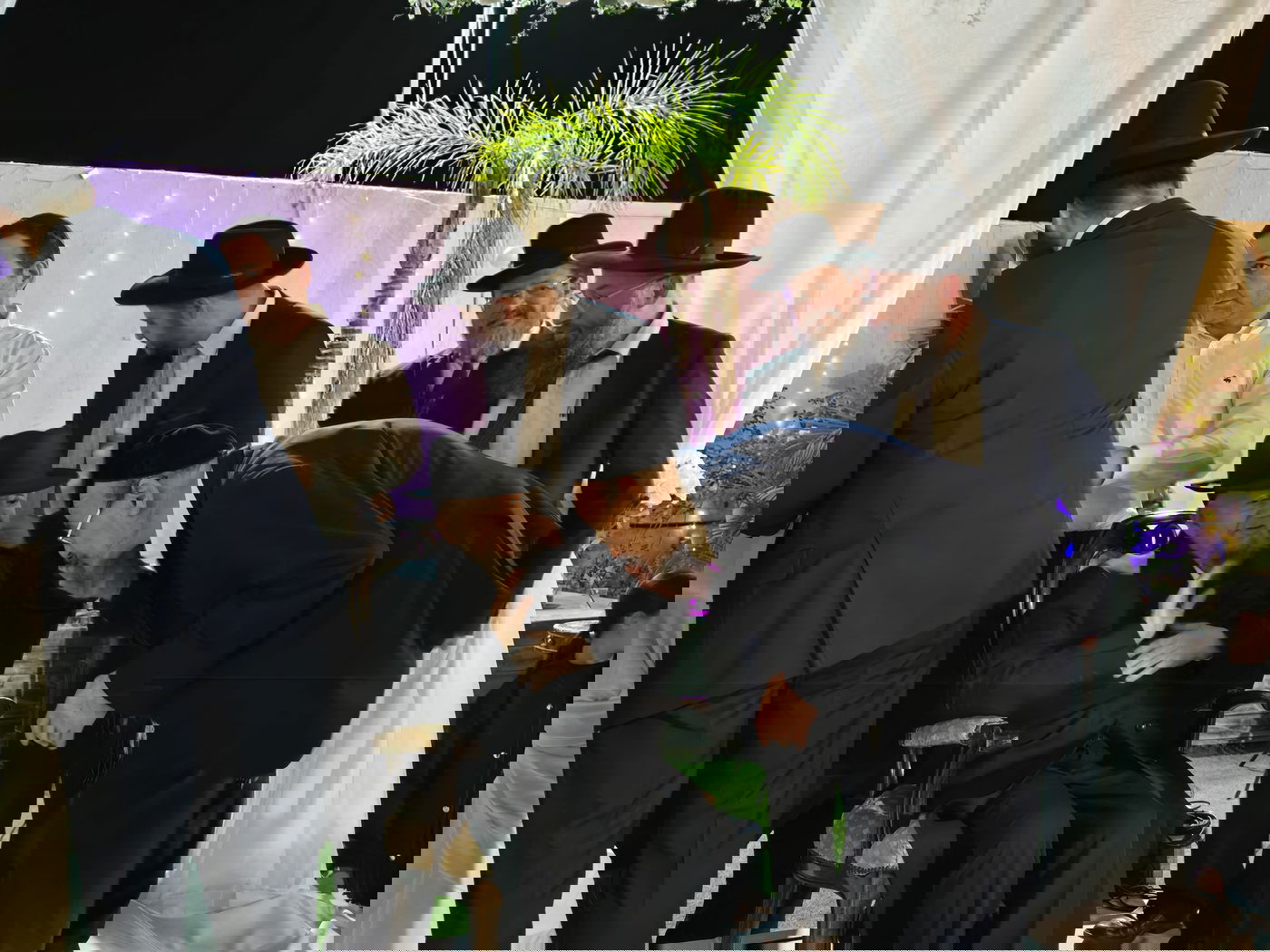 שמחת נישואי נכדת הגר"מ מאזוז