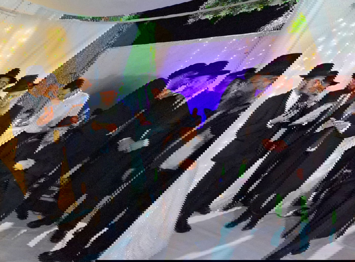 שמחת נישואי נכדת הגר"מ מאזוז