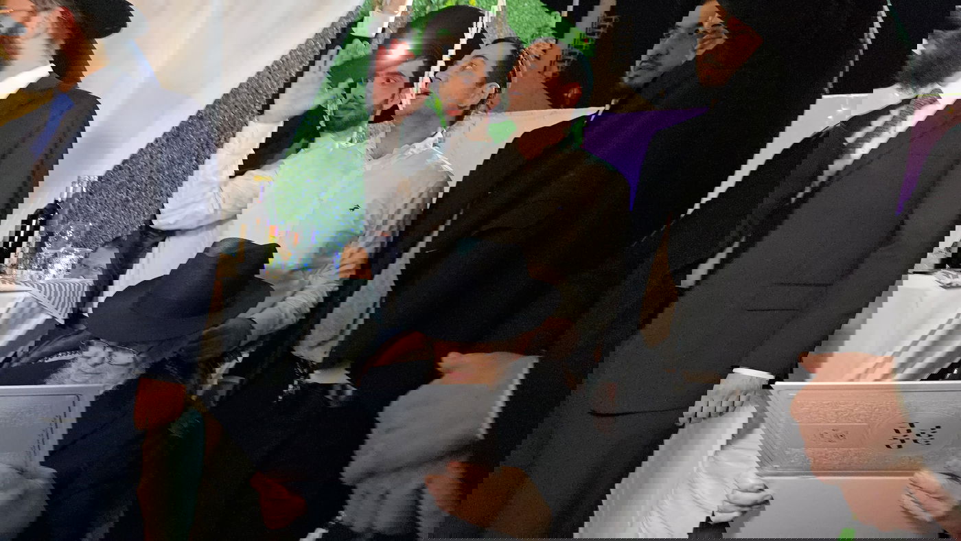 שמחת נישואי נכדת הגר"מ מאזוז