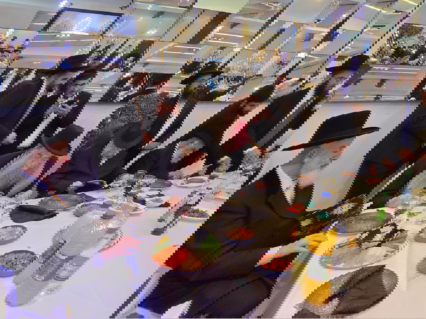 שמחת נישואי נכדת הגר"מ מאזוז