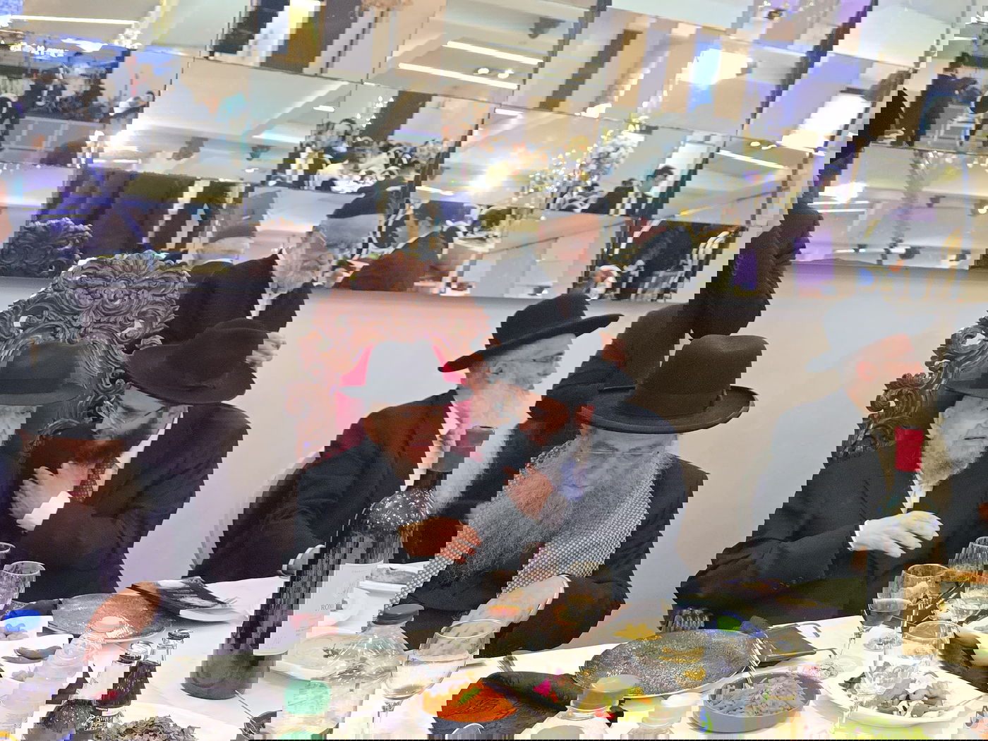 שמחת נישואי נכדת הגר"מ מאזוז