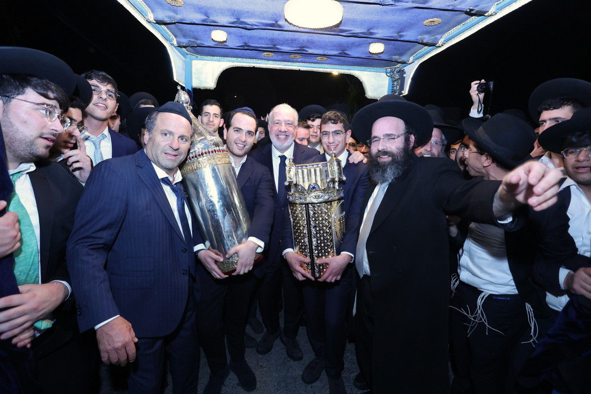 הילולא והכנסת ספר תורה לע"נ הגאון רבי רפאל אליהו ציון סופר זצ"ל