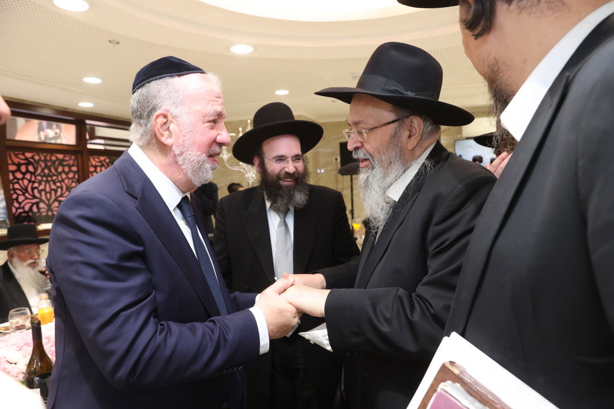 הילולא והכנסת ספר תורה לע"נ הגאון רבי רפאל אליהו ציון סופר זצ"ל