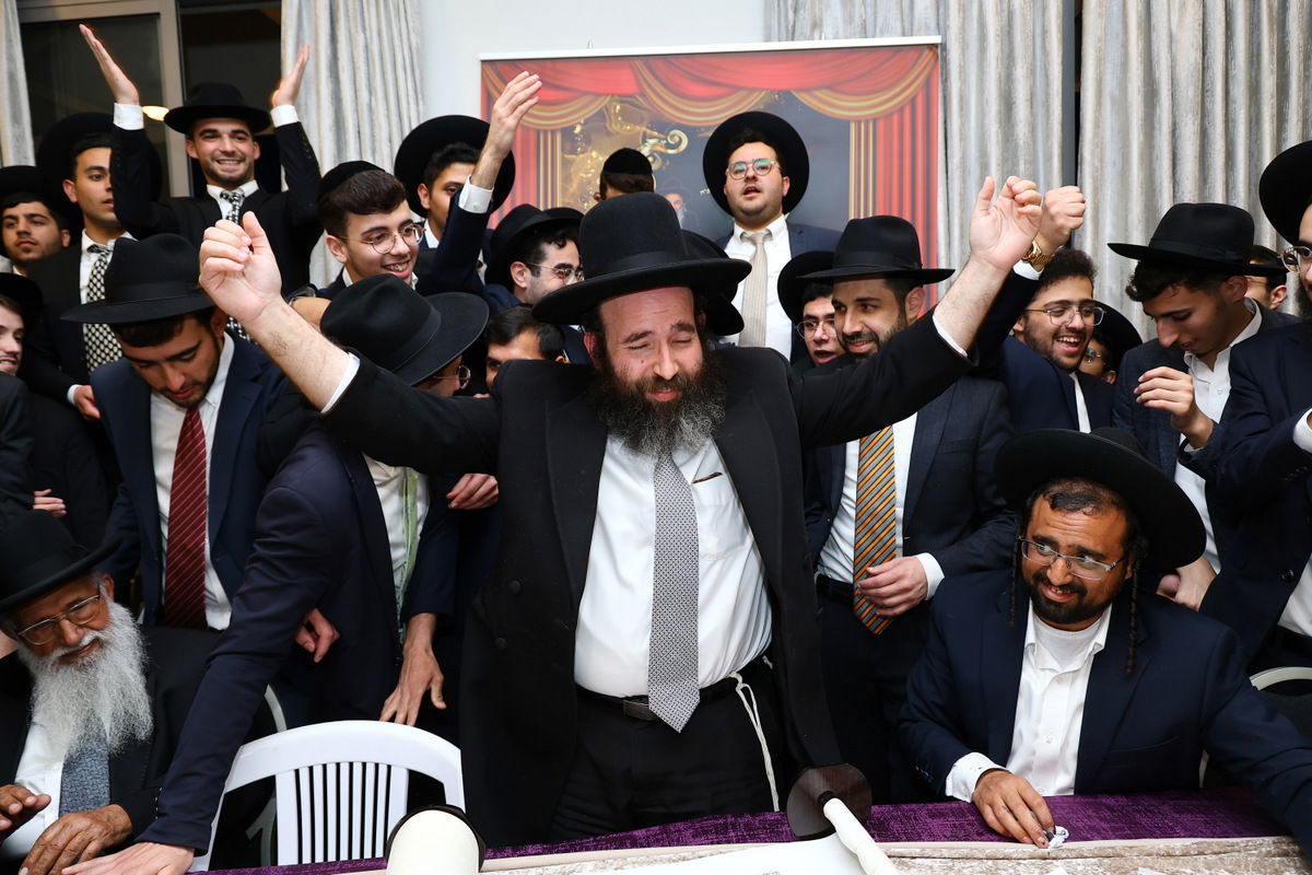 הילולא והכנסת ספר תורה לע"נ הגאון רבי רפאל אליהו ציון סופר זצ"ל