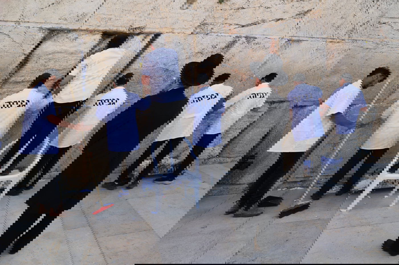 פינוי אבני הכותל