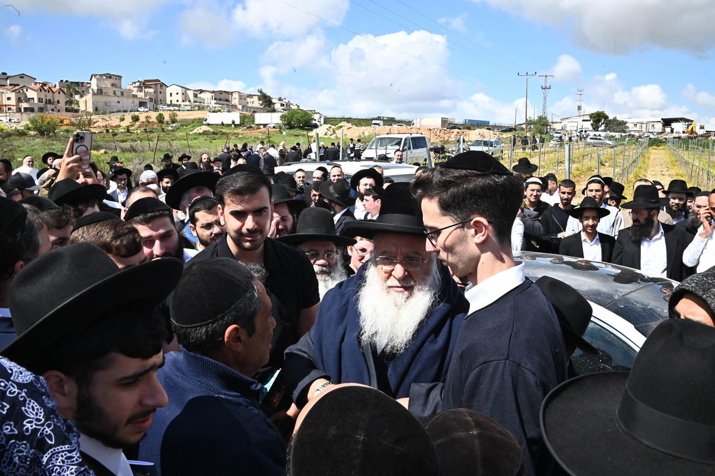 המקובל רבי בניהו שמואלי בברכת האילנות