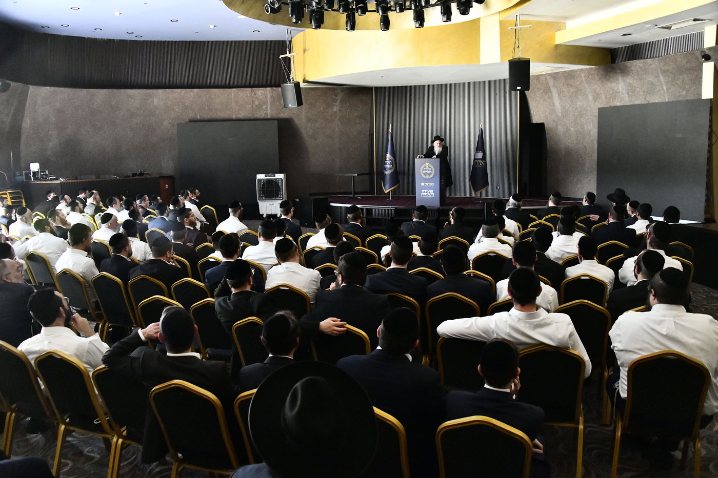 הוועידה השנתית של איחוד בני הישיבות – היום הראשון