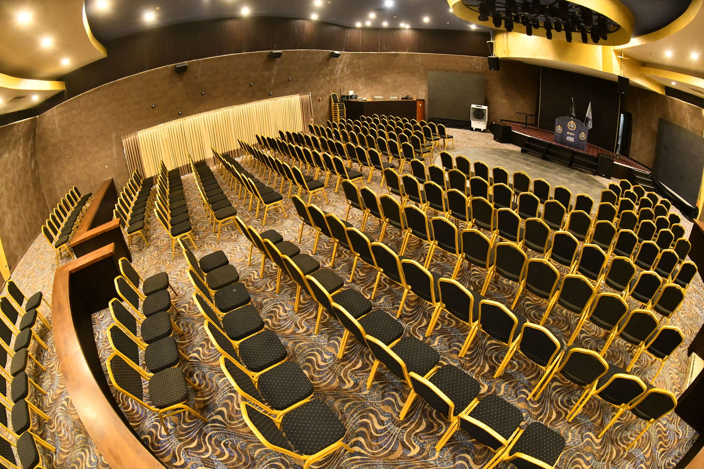 הוועידה השנתית של איחוד בני הישיבות – היום הראשון