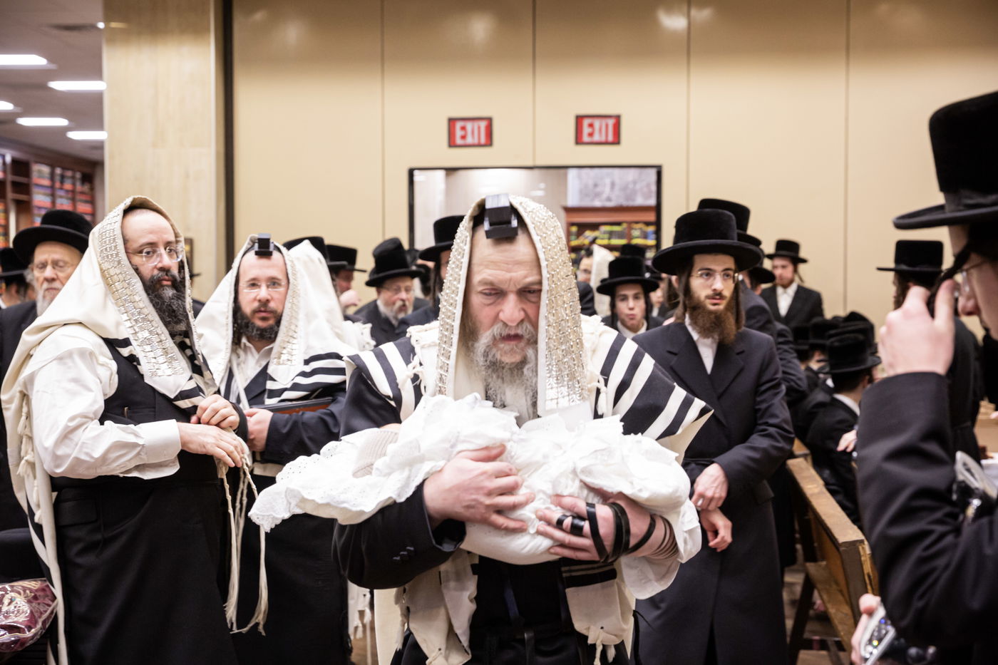 שמחת הברית לנכד האדמו"ר מבאבוב