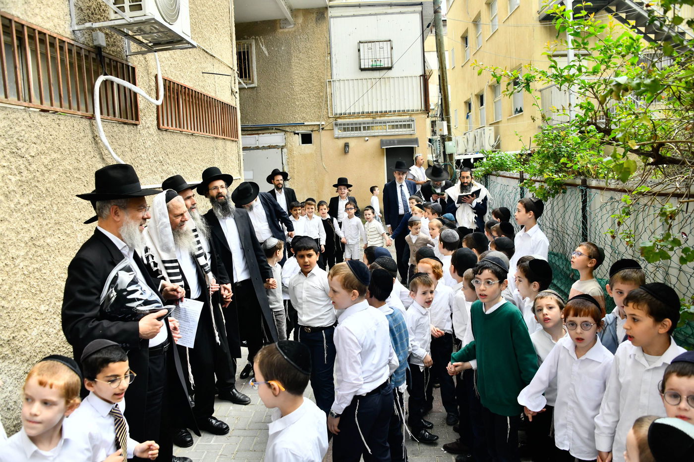 הגרמ"ש אדלשטיין בברכת האילנות 