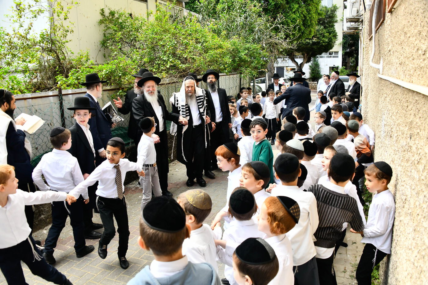 הגרמ"ש אדלשטיין בברכת האילנות 