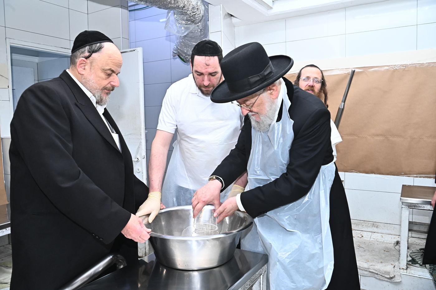 הגרי"מ לאו באפיית מצות