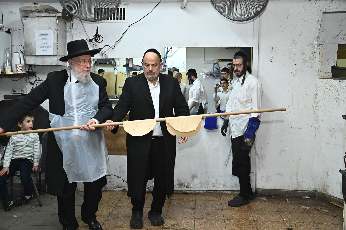 הגרי"מ לאו באפיית מצות