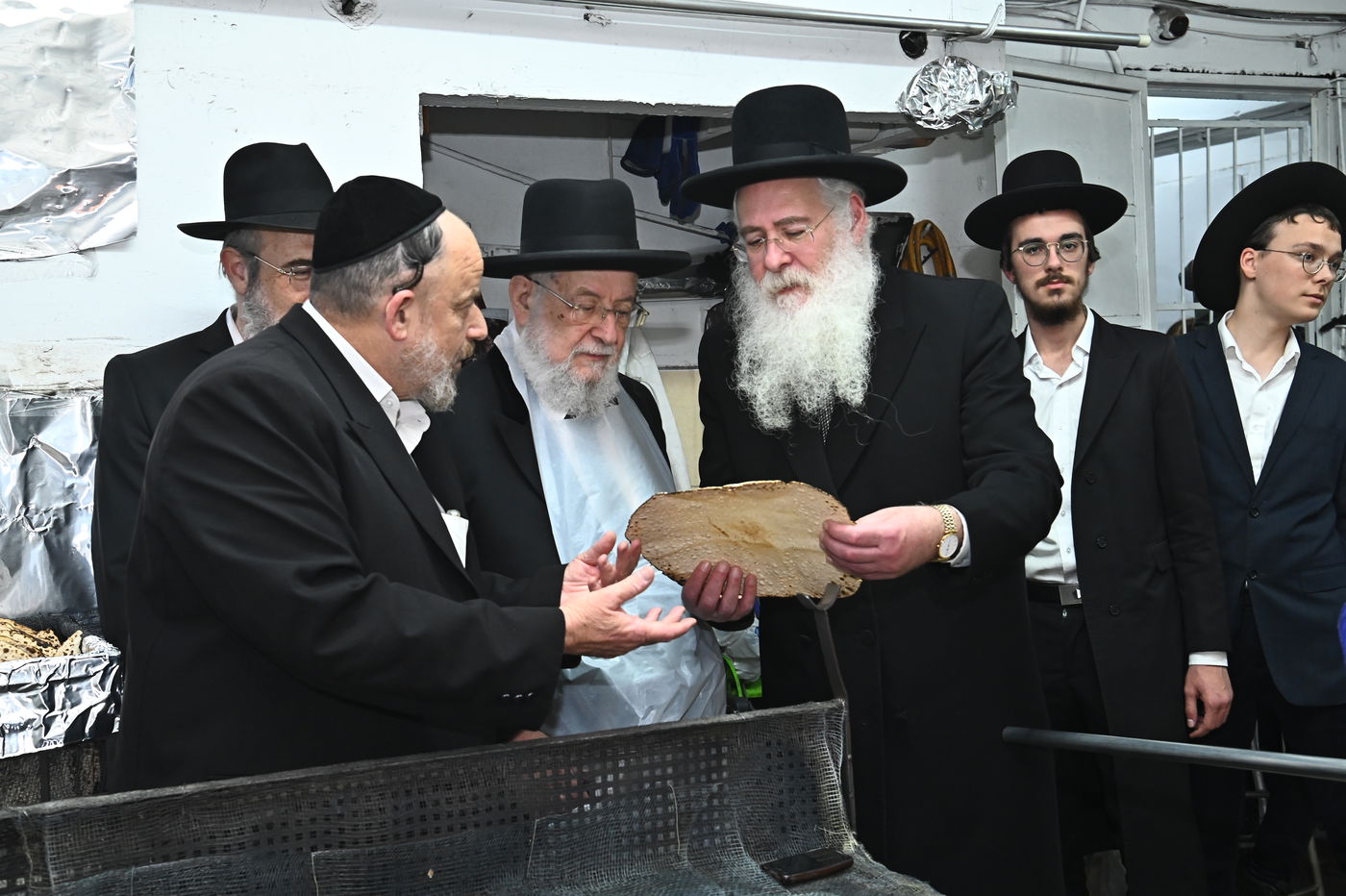 הגרי"מ לאו באפיית מצות