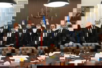 מציג את הדו"ח