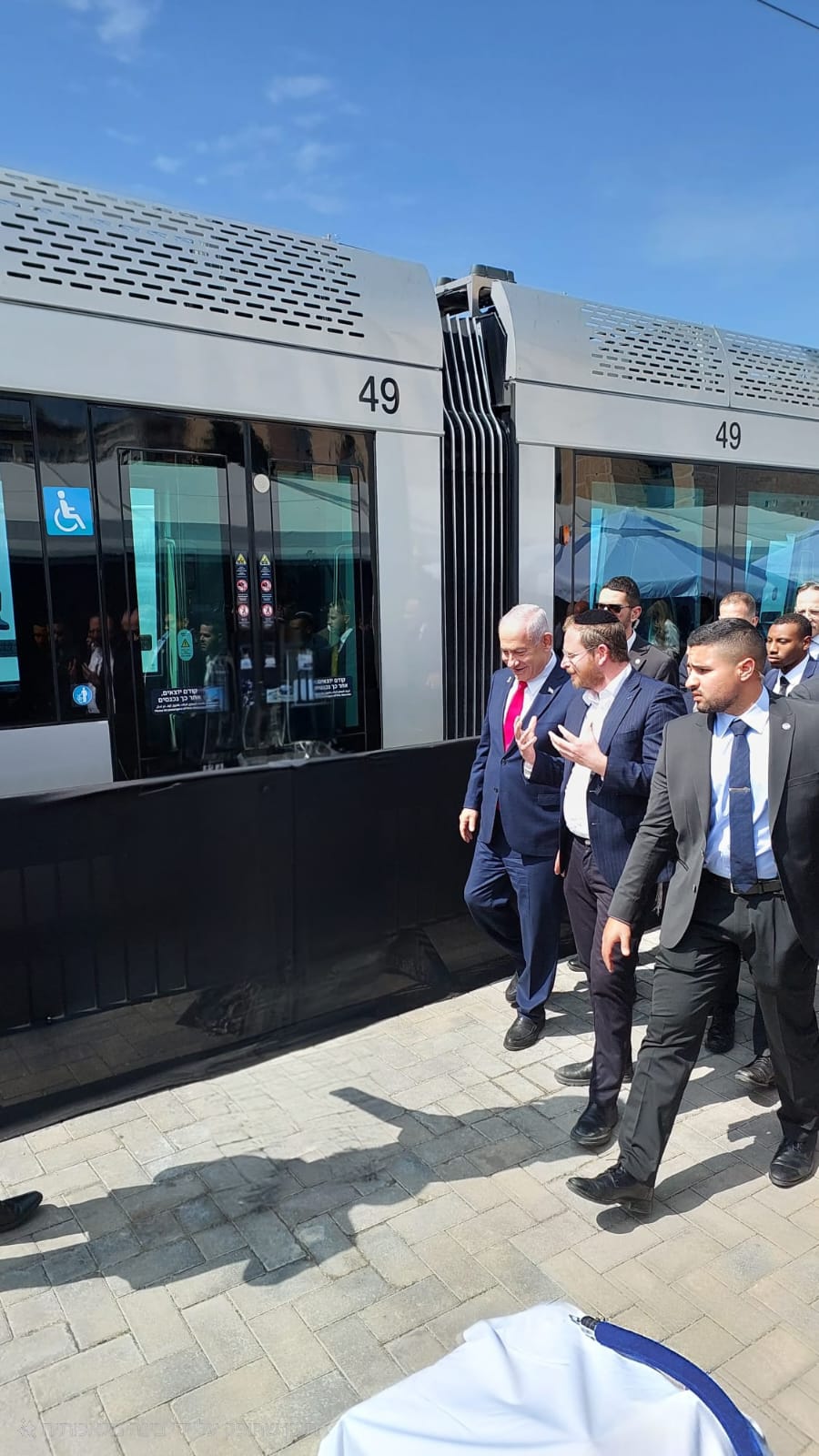 דוד זוהר עם ראש הממשלה נתניהו, בחנוכת קו הרק"ל בירושלים