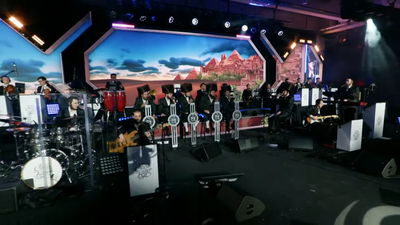 שייע קלר ומקהלת 'שירה' במחרוזת פסח מרהיבה: "חסידישע פארבאנג"