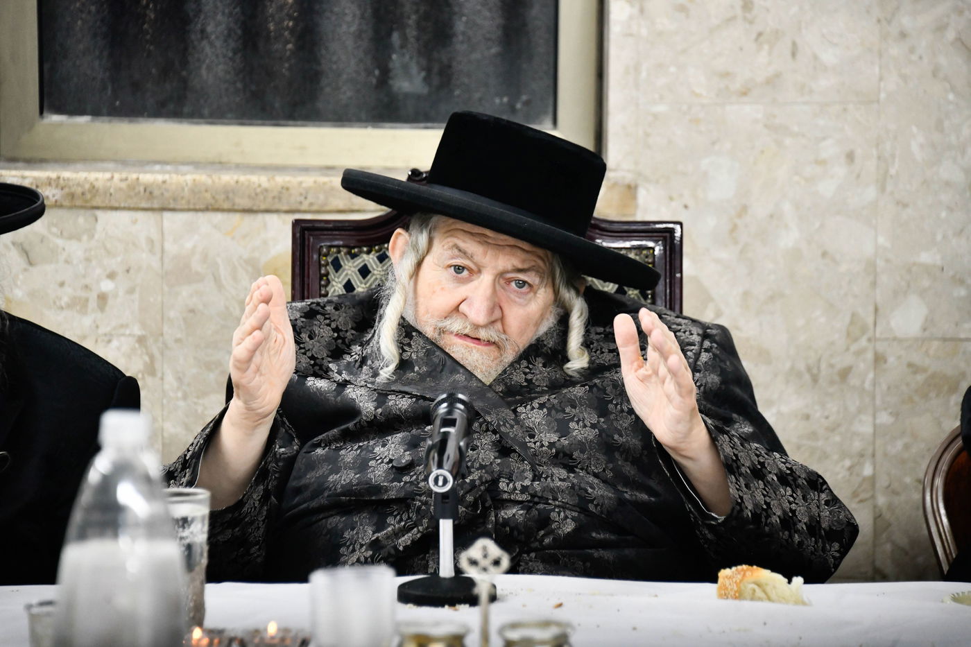 סעודת הודאה בחצה"ק טעמשוואר