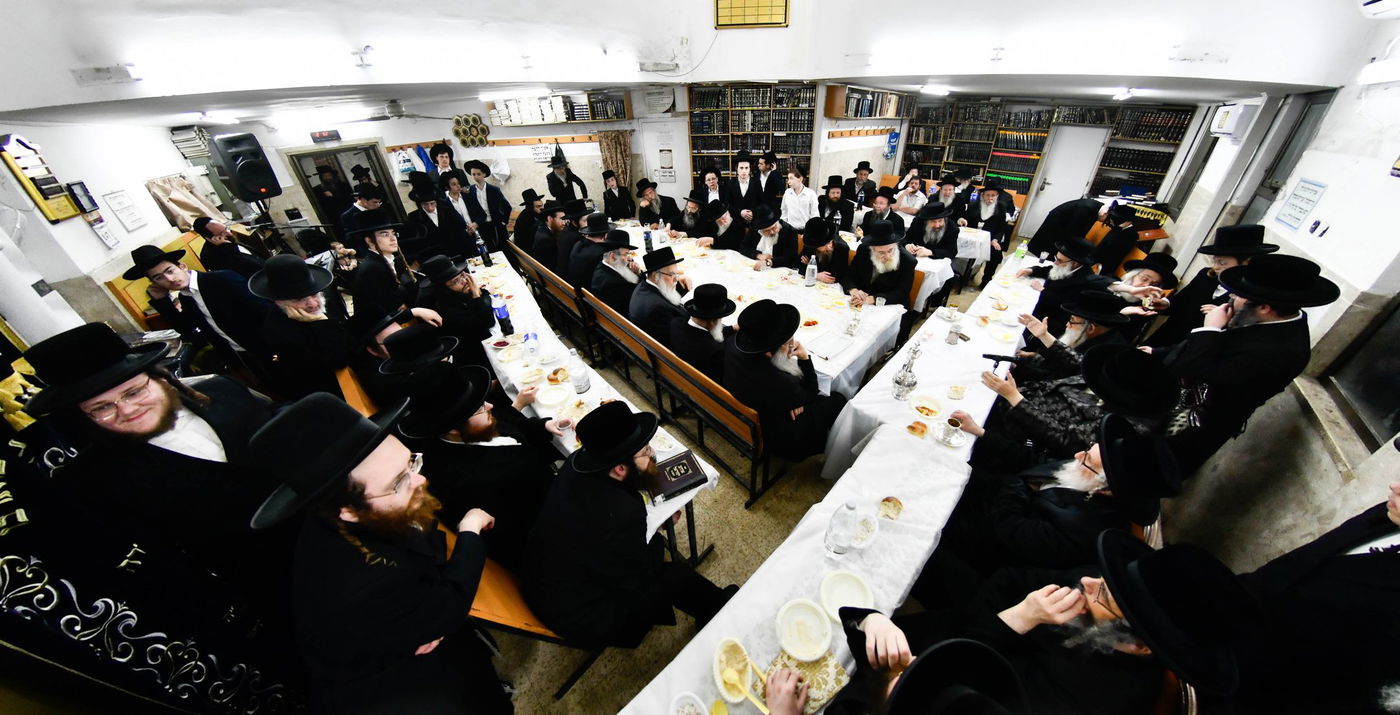 סעודת הודאה בחצה"ק טעמשוואר