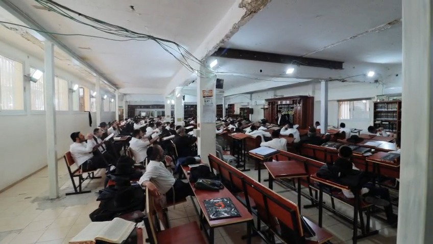 הגאון רבי יעקב ישראל בייפוס בשיחת הכנה לפסח