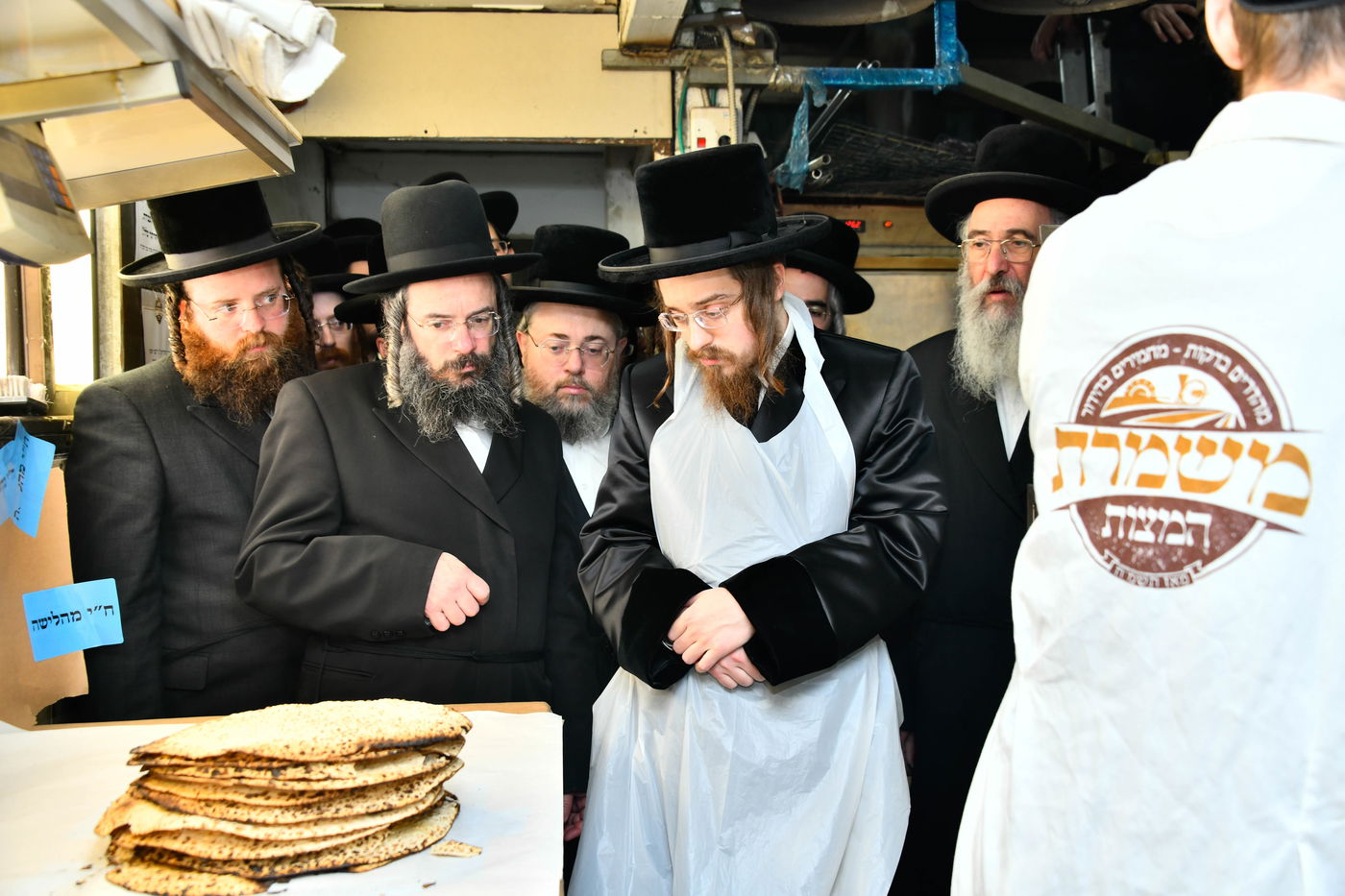 האדמו"ר מסאדיגורה באפיית מצות