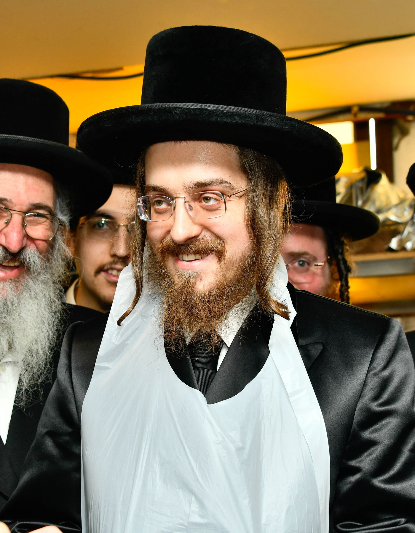 האדמו"ר מסאדיגורה באפיית מצות