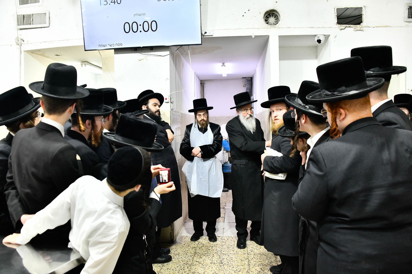 האדמו"ר מסאדיגורה באפיית מצות