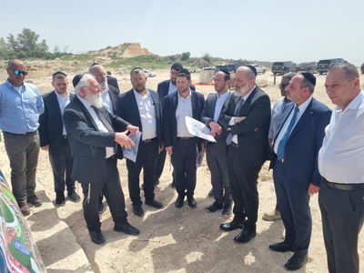 הפמלייה ברכסים