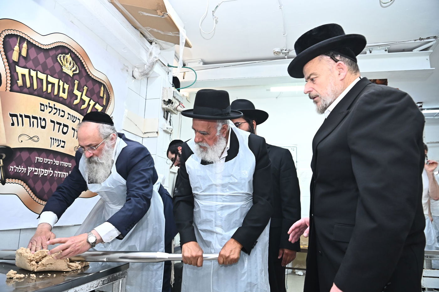 הגר"ש מחפוד באפיית מצות