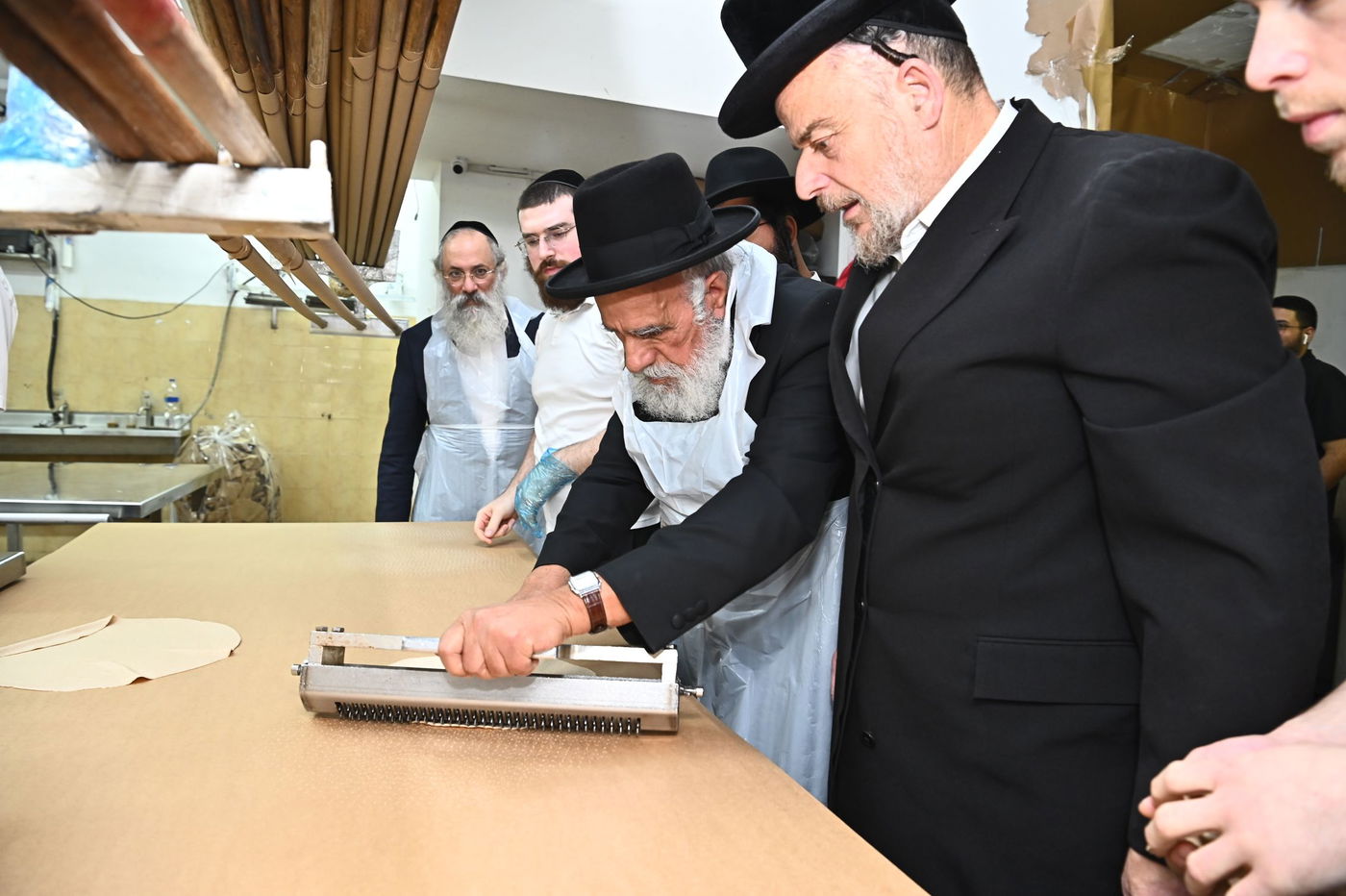 הגר"ש מחפוד באפיית מצות