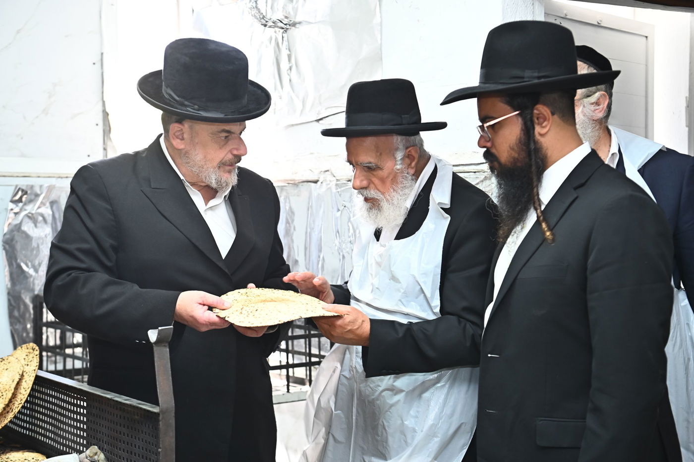 הגר"ש מחפוד באפיית מצות